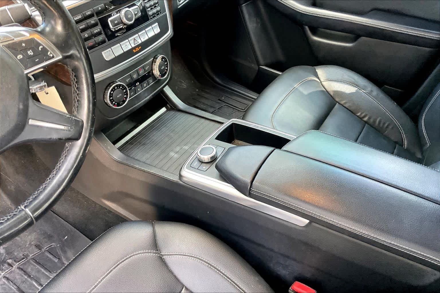 Used 2012 Iridium Silver Metallic Mercedes-Benz ML 350 BlueTEC® image 15