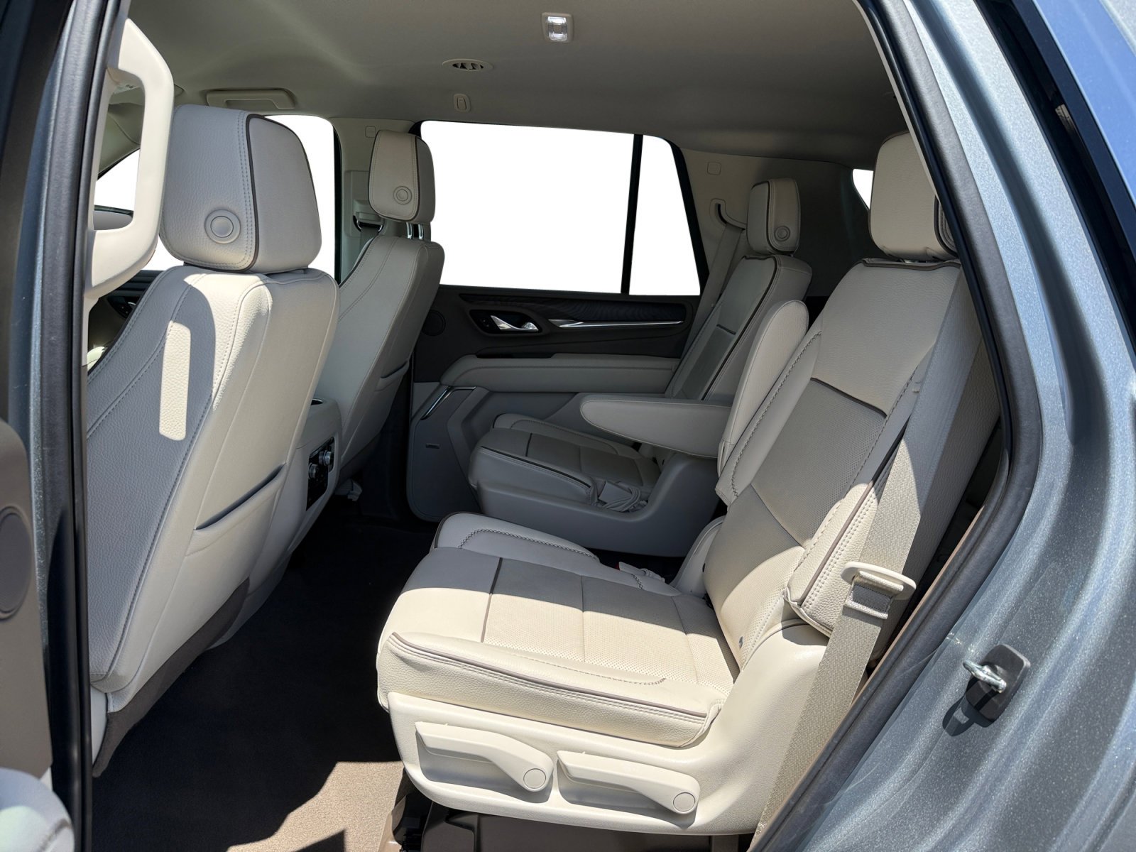 Used 2023 Sterling Metallic GMC Denali image 16
