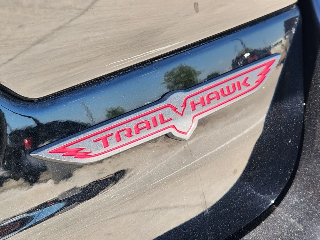 Used 2022 Black Jeep Trailhawk image 12