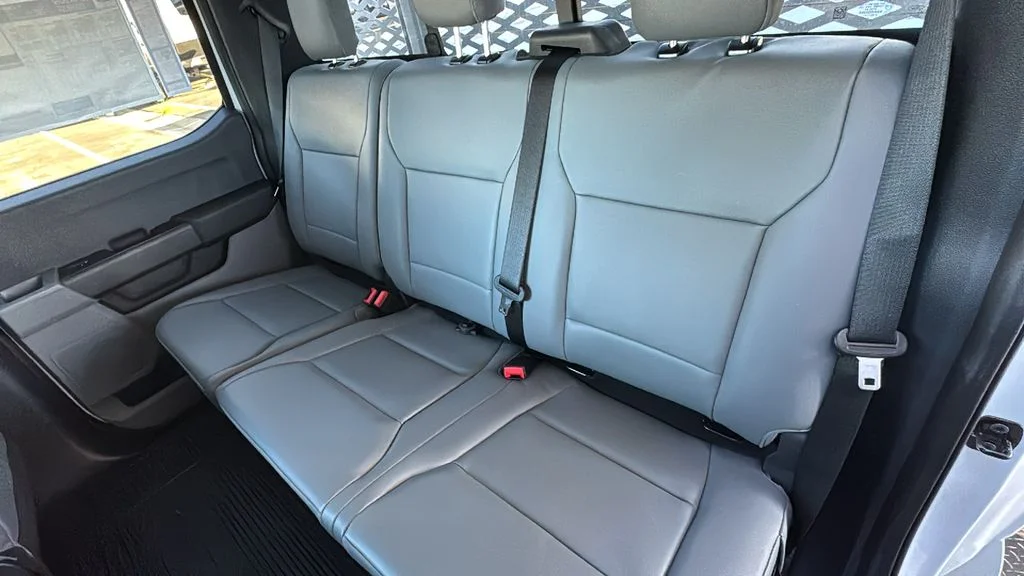 New 2026 Oxford White Ford F-450® XL image 17