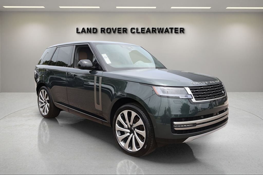 New 2026 Belgravia Green LAND ROVER SE image 7