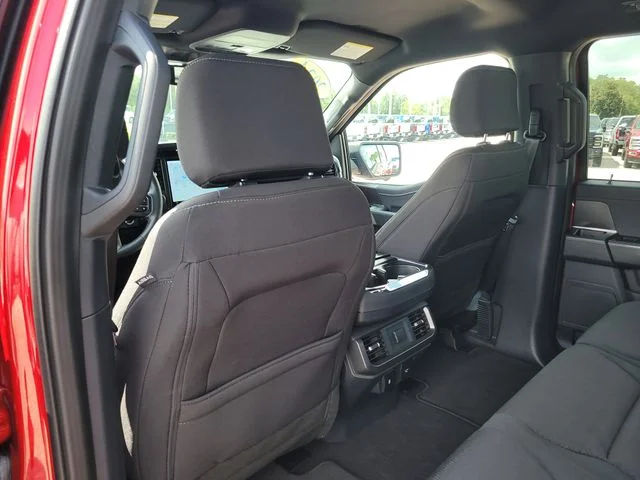 Used 2024 Red Ford XLT image 13