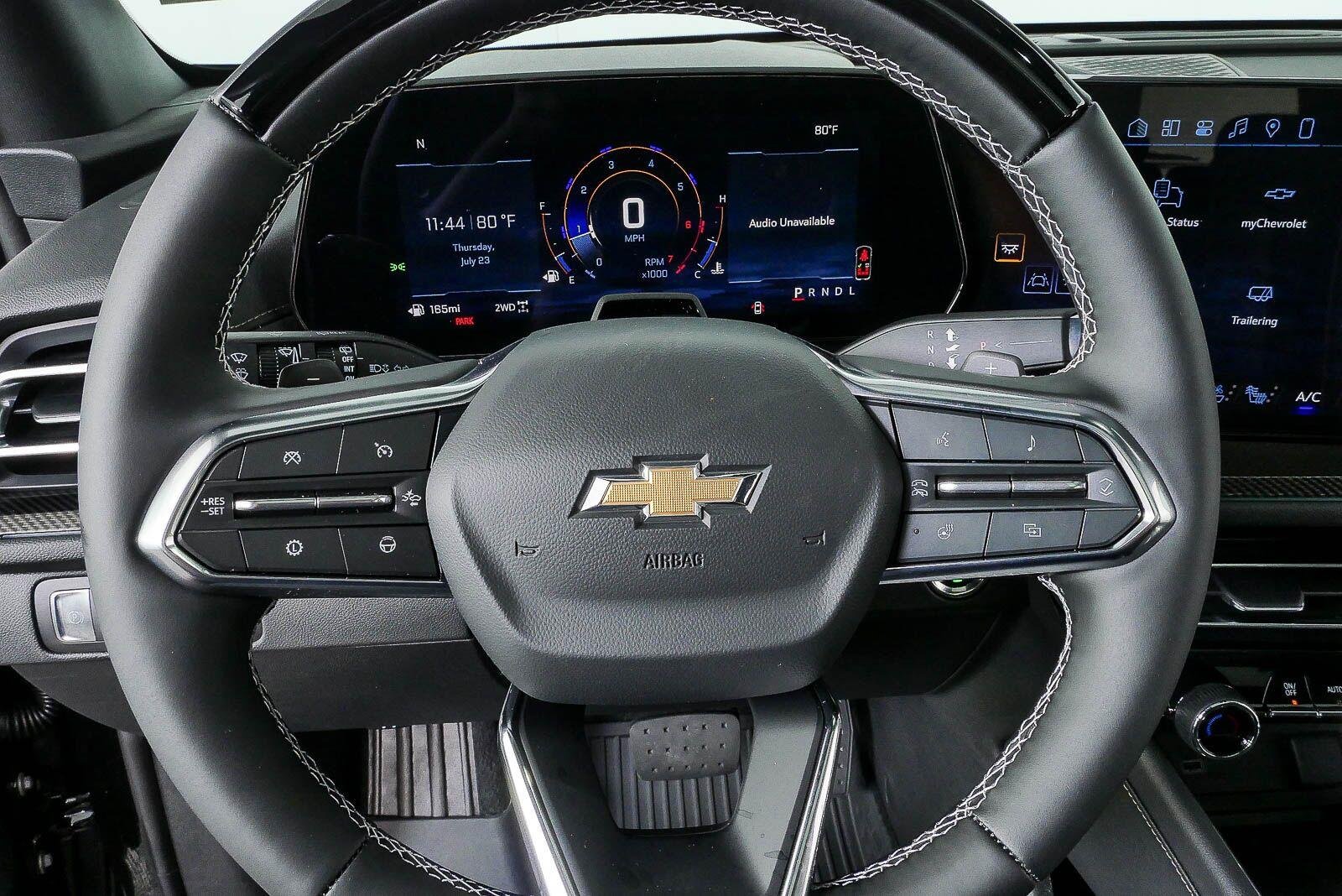 New 2026 Mosaic Black Metallic Chevrolet High Country image 9