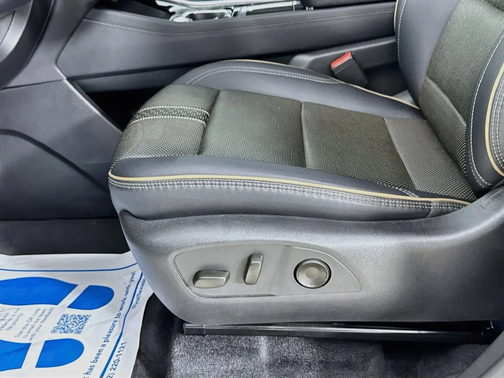 Used 2025 Sterling Gray Metallic Chevrolet High Country image 23