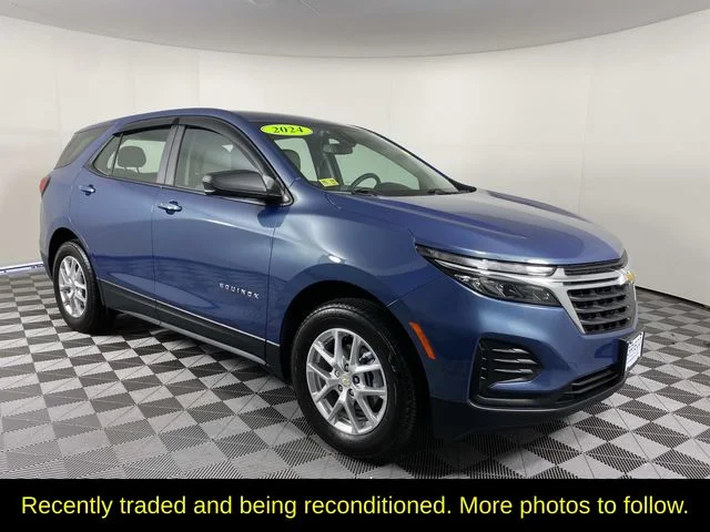 2024 Chevrolet Equinox AWD LS's photo
