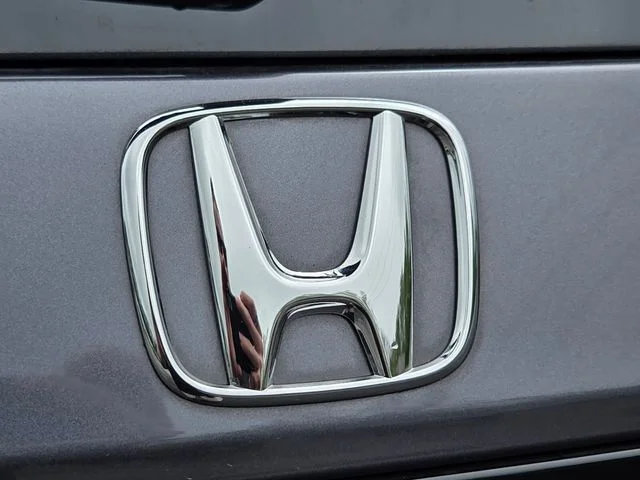 Used 2025 Gray Honda Elite image 19