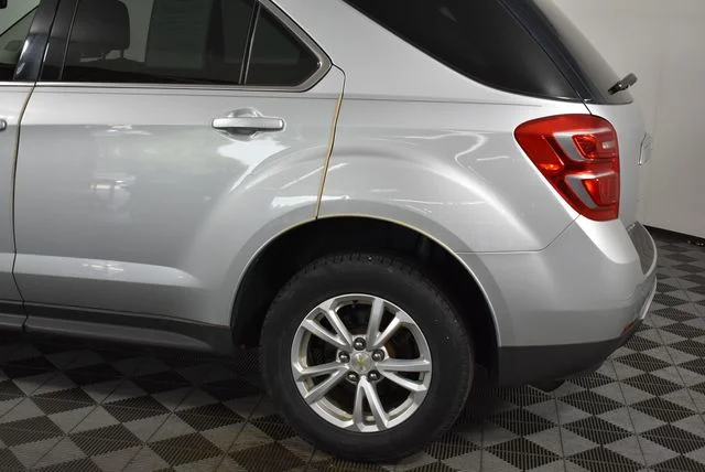 Used 2017 Silver Chevrolet LT image 3