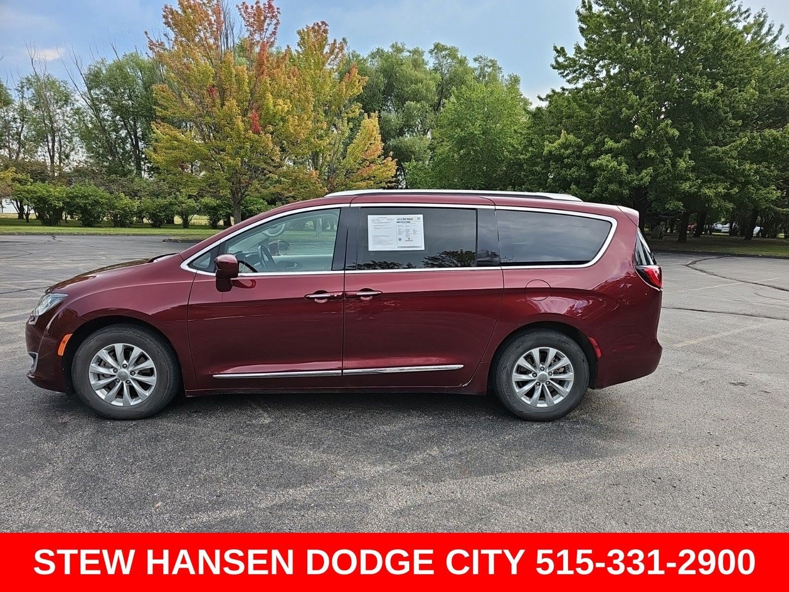 Used 2019 Velvet Red Pearlcoat Chrysler Touring L image 1