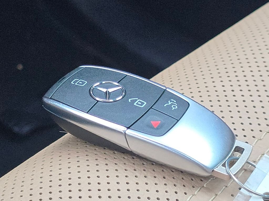 Certified Used 2024 Twilight Blue Metallic Mercedes-Benz GLS 450 image 41