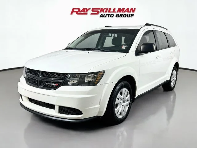 Used 2018 White Dodge SE image 3