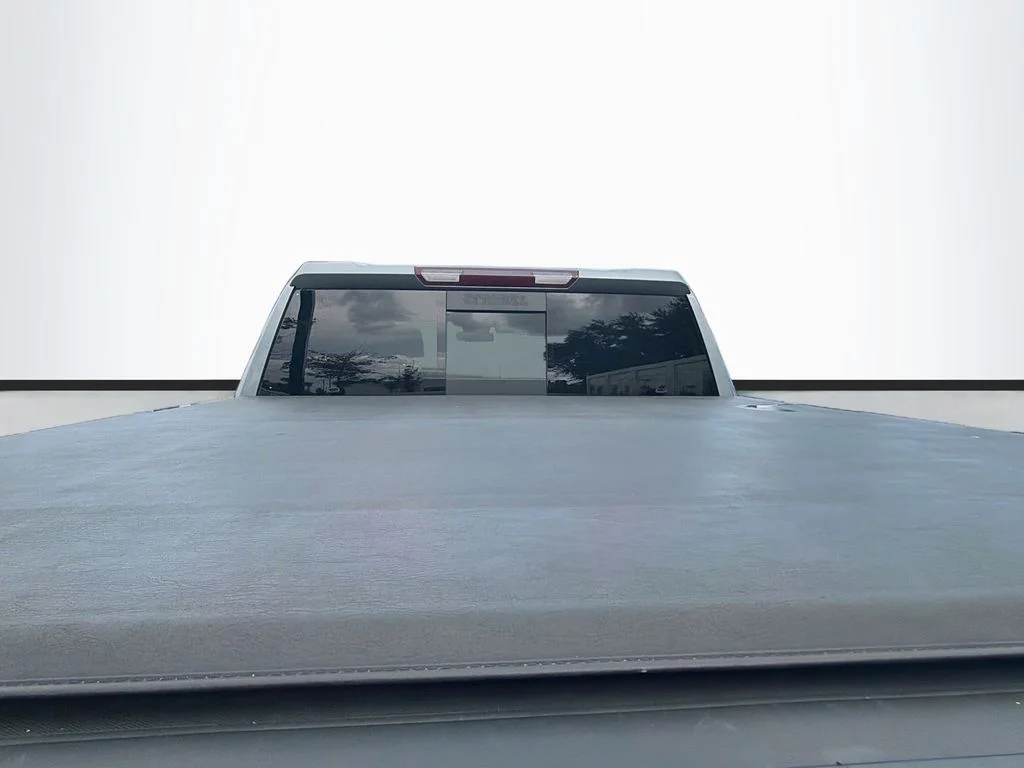 Used 2023 Silver GMC AT4 image 29
