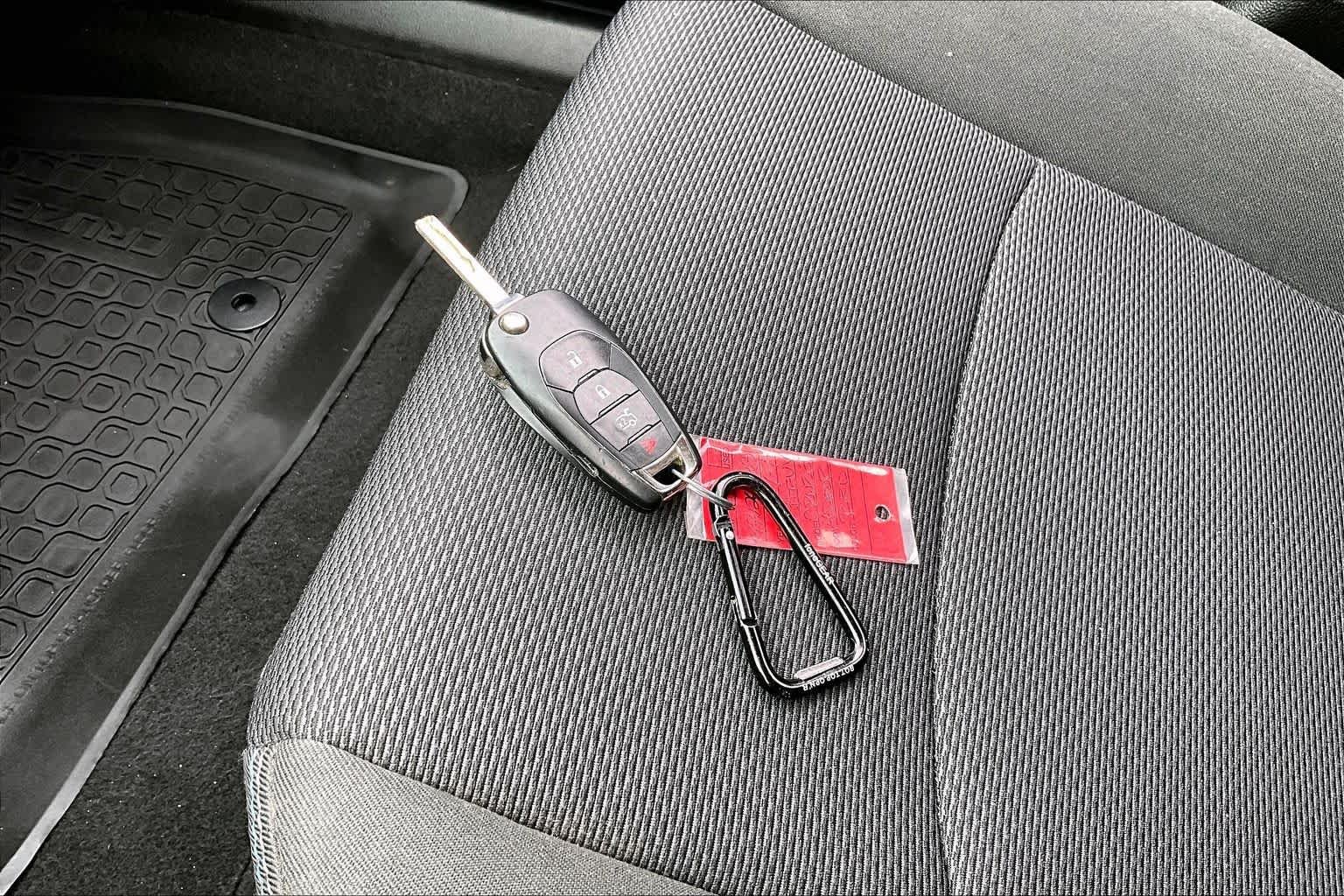 Used 2017 Red Chevrolet LT image 13