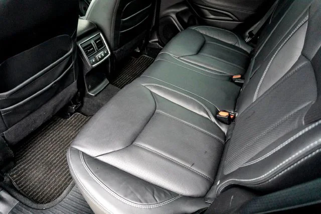 Used 2023 Ice Silver Metallic Subaru Touring image 28