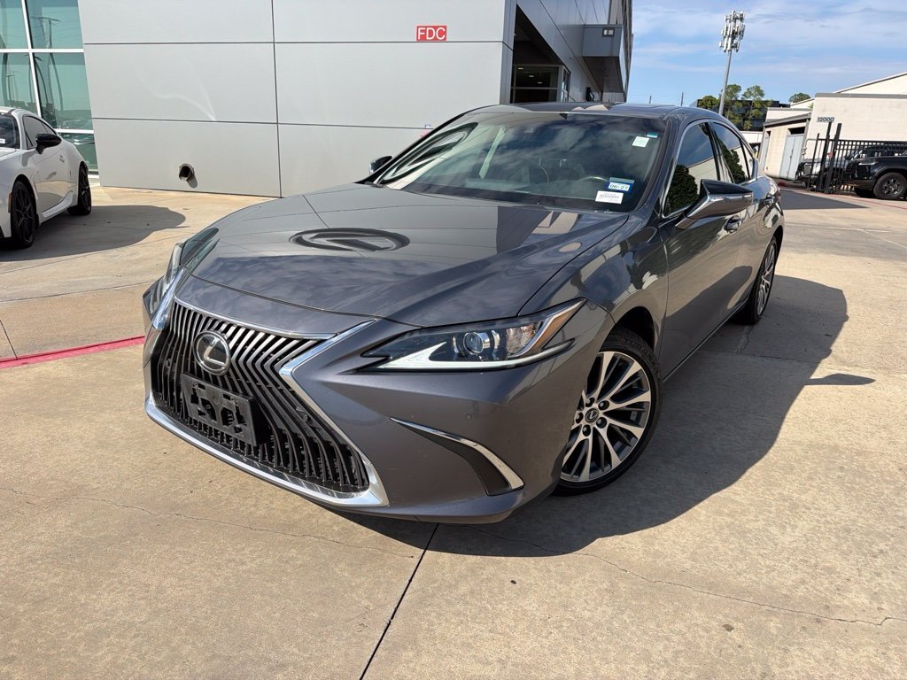 2019 Lexus ES