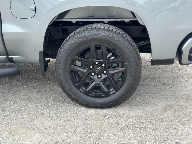 New 2026 Sterling Gray Metallic Chevrolet RST image 4