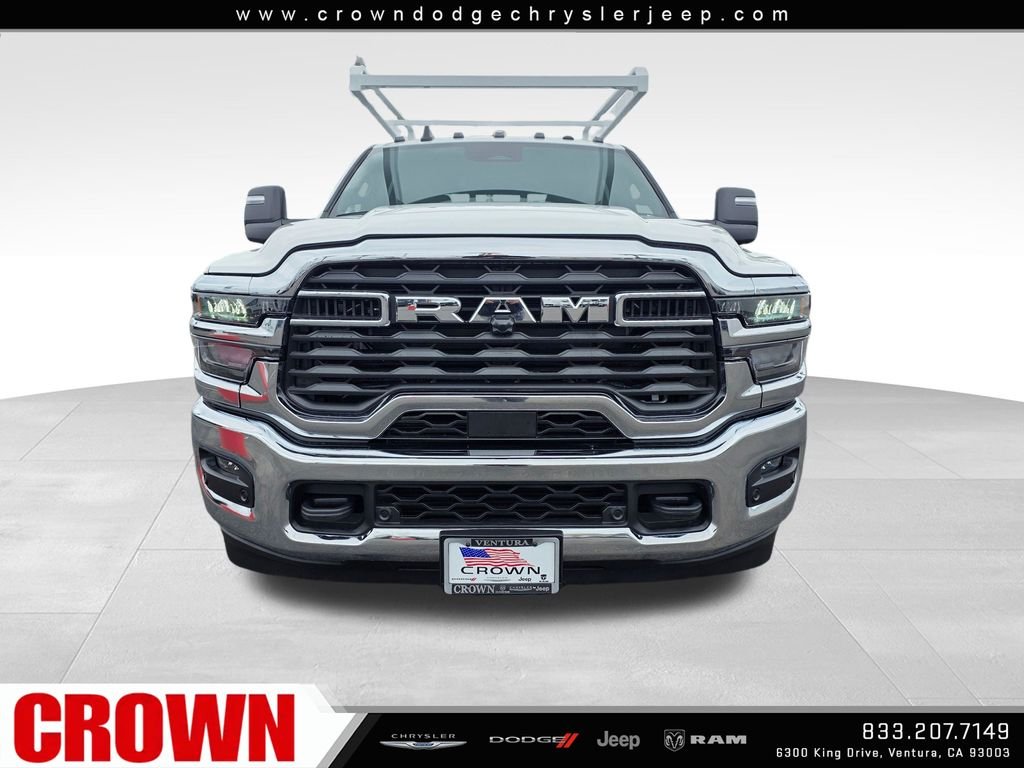 New 2026 Bright White Clear-Coat Exterior Paint RAM Tradesman image 2