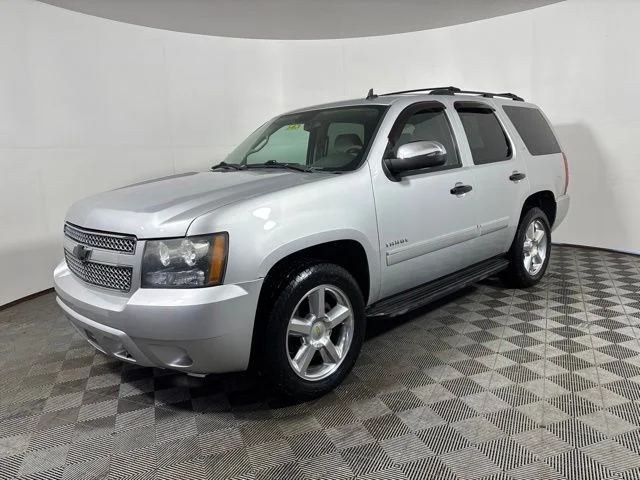 Used 2010 Silver Chevrolet LTZ image 3