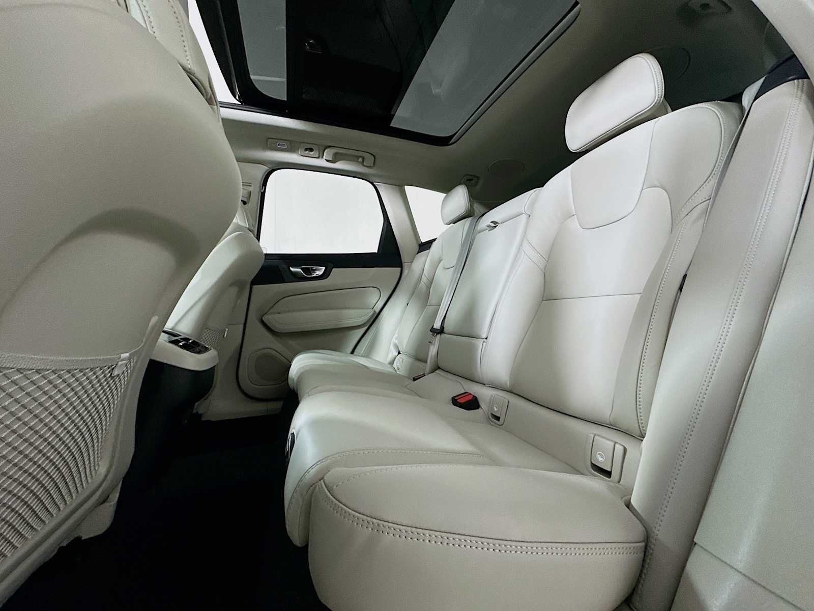 New 2026 Mulberry Red Volvo Ultra image 22
