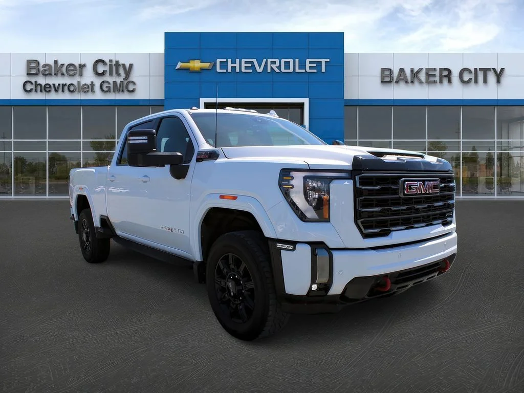 2024 GMC Sierra AT4 4WD Crew Cab Standard Box's photo