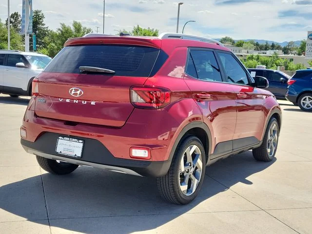Used 2024 Red Hyundai SEL image 7
