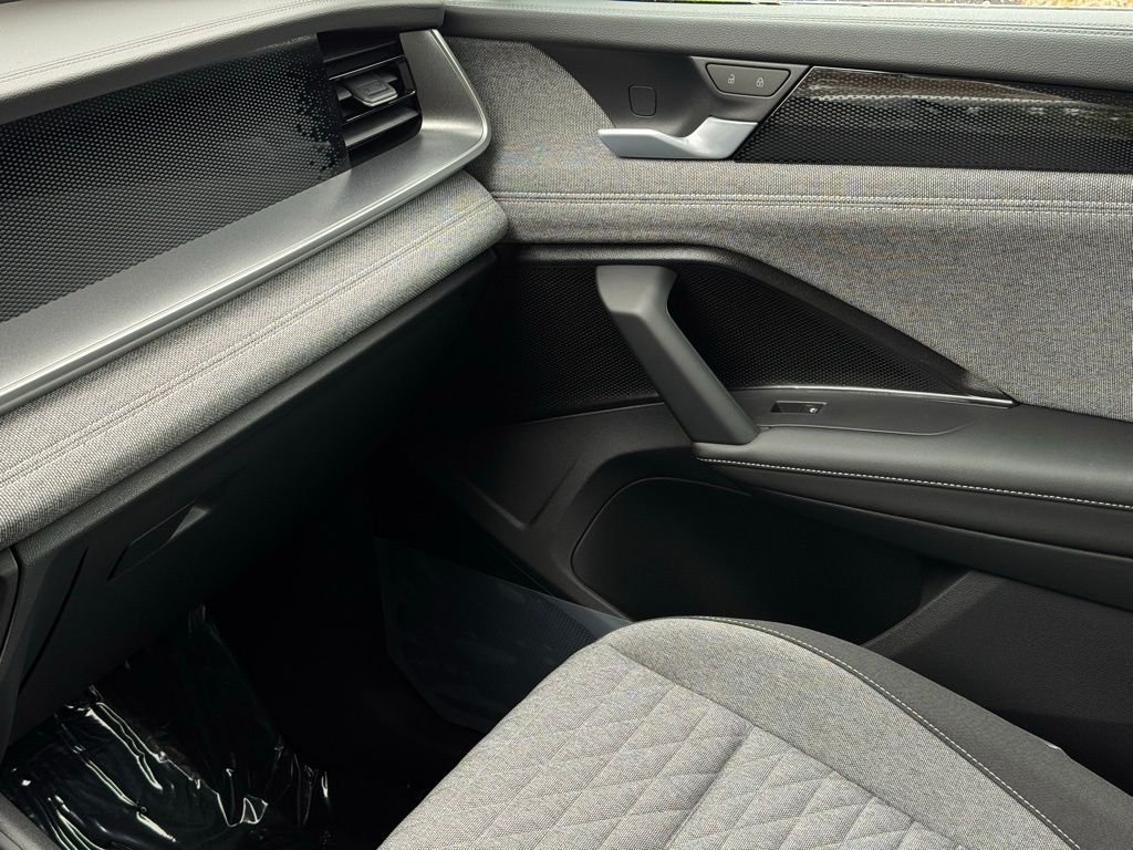 2026 Volkswagen Tiguan S - Photo 32