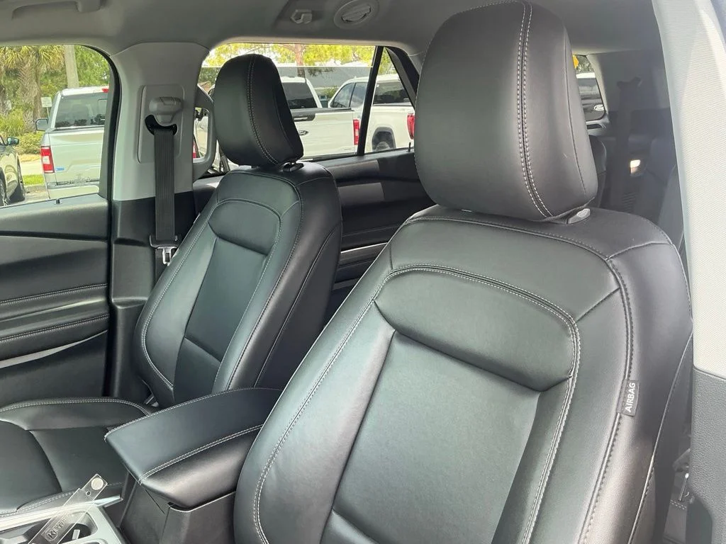 Used 2023 White Ford XLT image 35