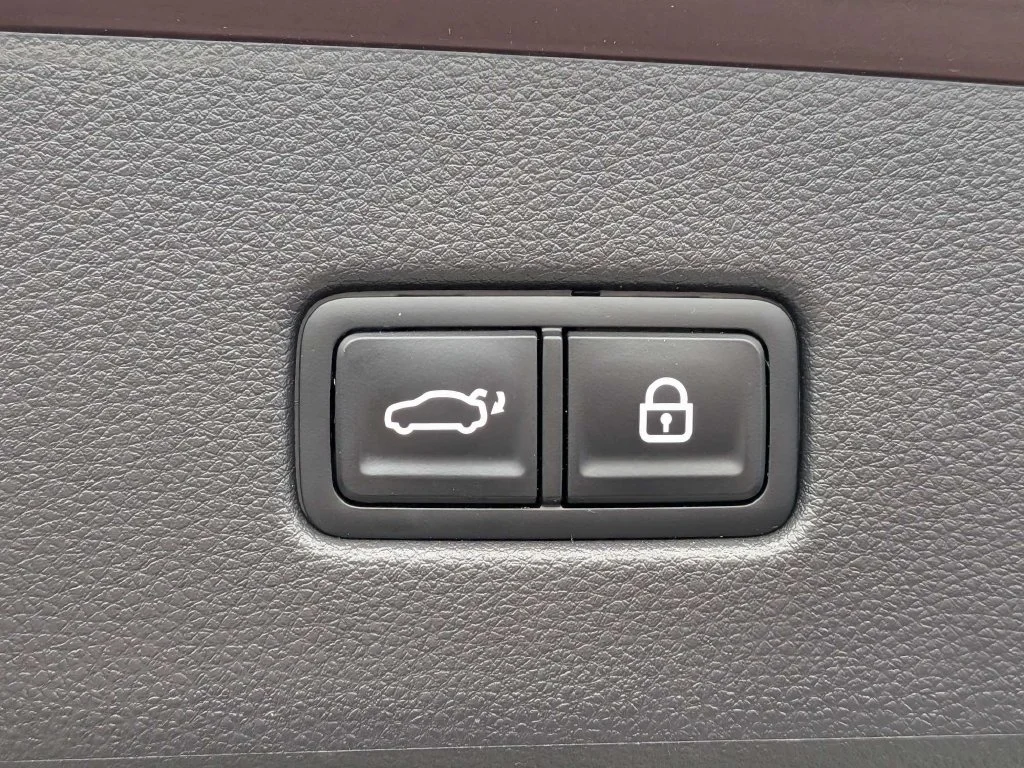 Used 2024 Red Kia EX image 11