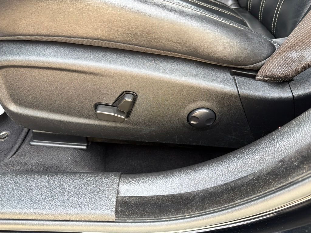 2022 Chrysler 300 S - Photo 23