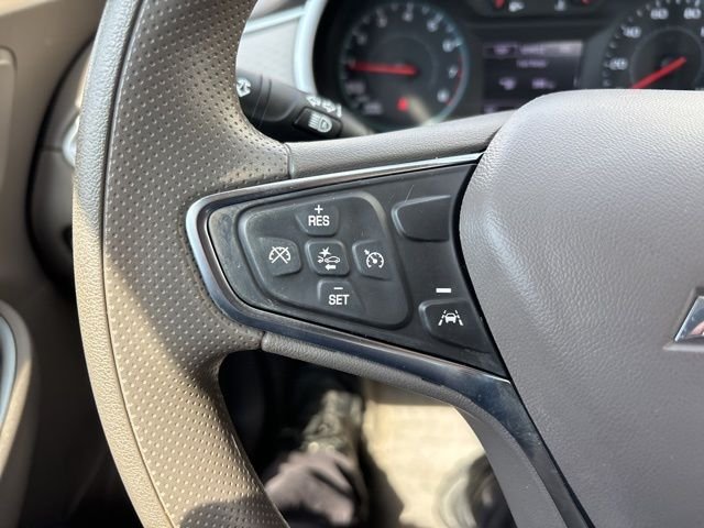 Used 2024 Gray Chevrolet LT image 17