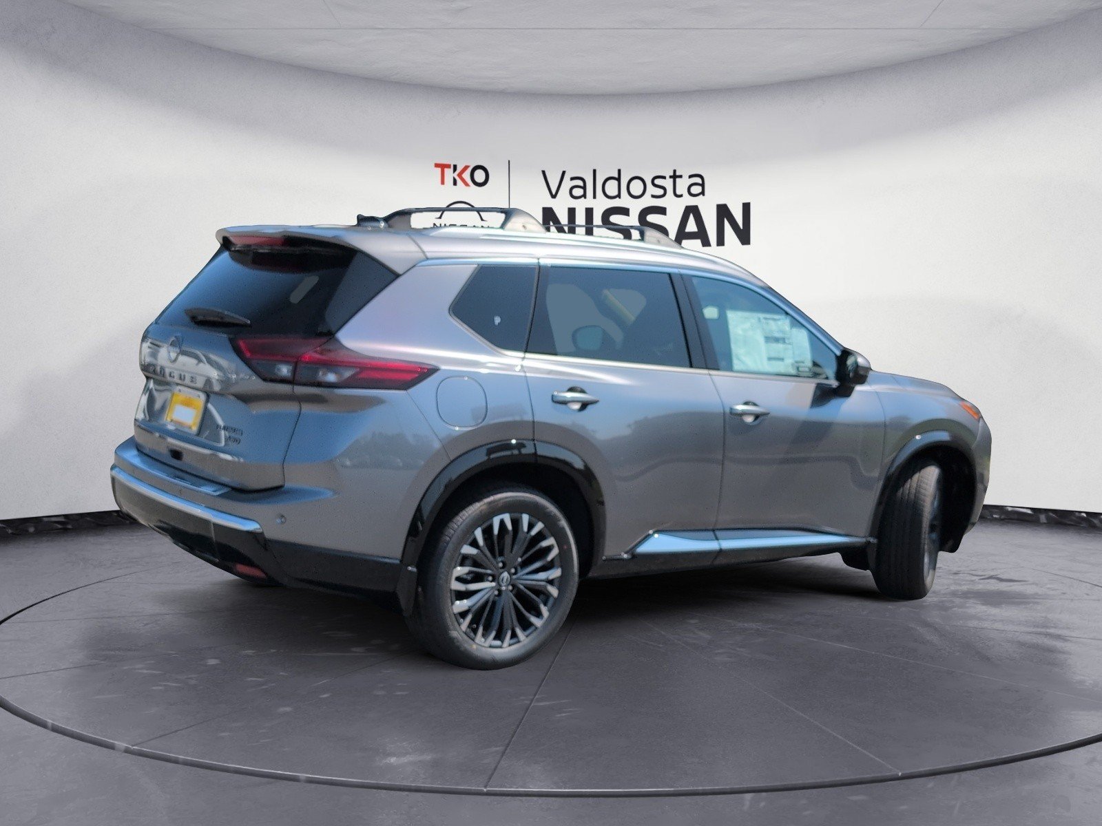 New 2026 Gun Metallic Nissan Platinum image 4