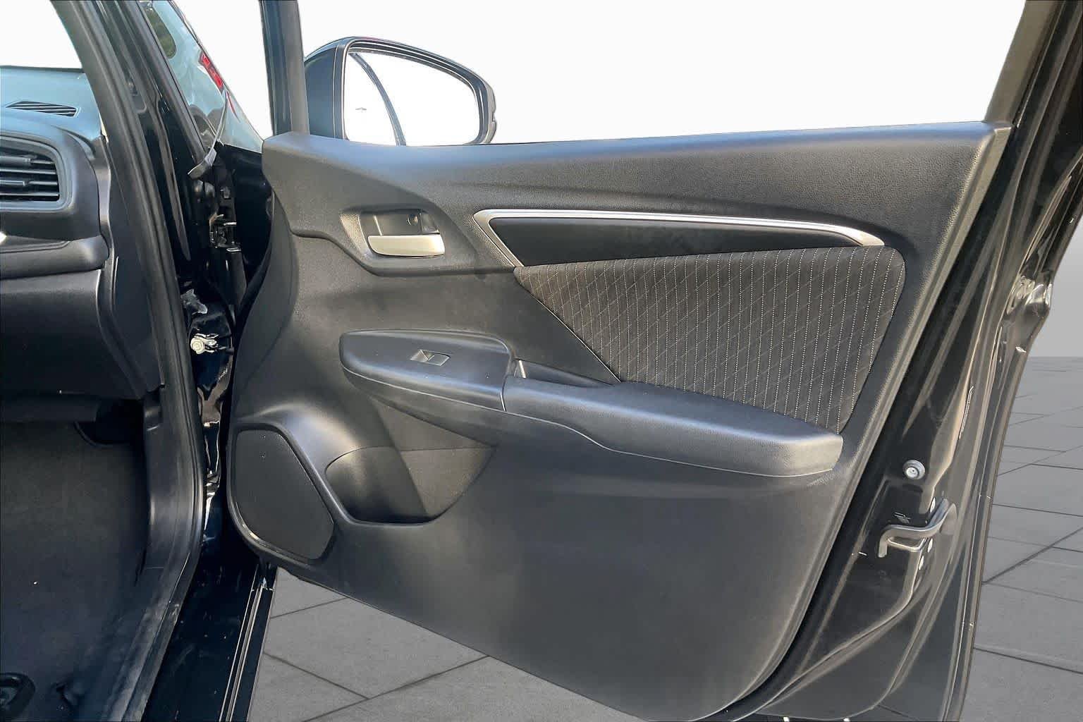 Used 2019 Crystal Black Pearl Honda EX image 21