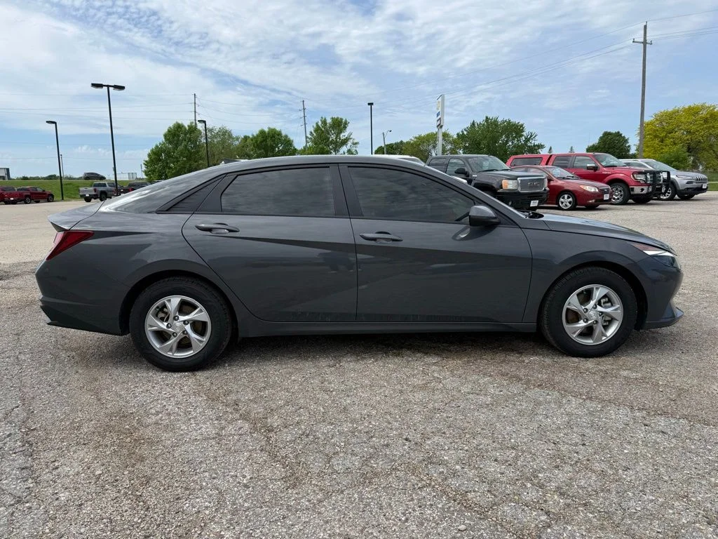 Used 2023 Hyundai Elantra SE with VIN KMHLL4AG1PU595396 for sale in Spirit Lake, IA