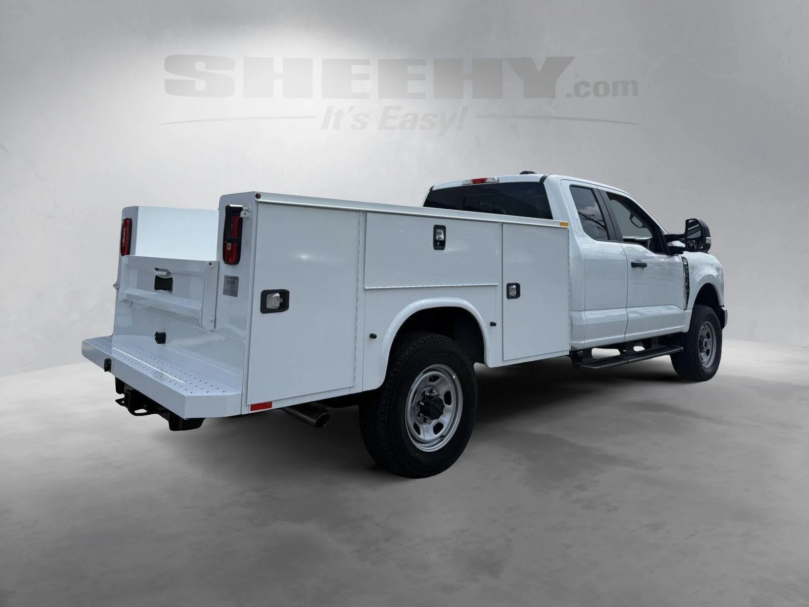 New 2026 Oxford White Ford XL image 5