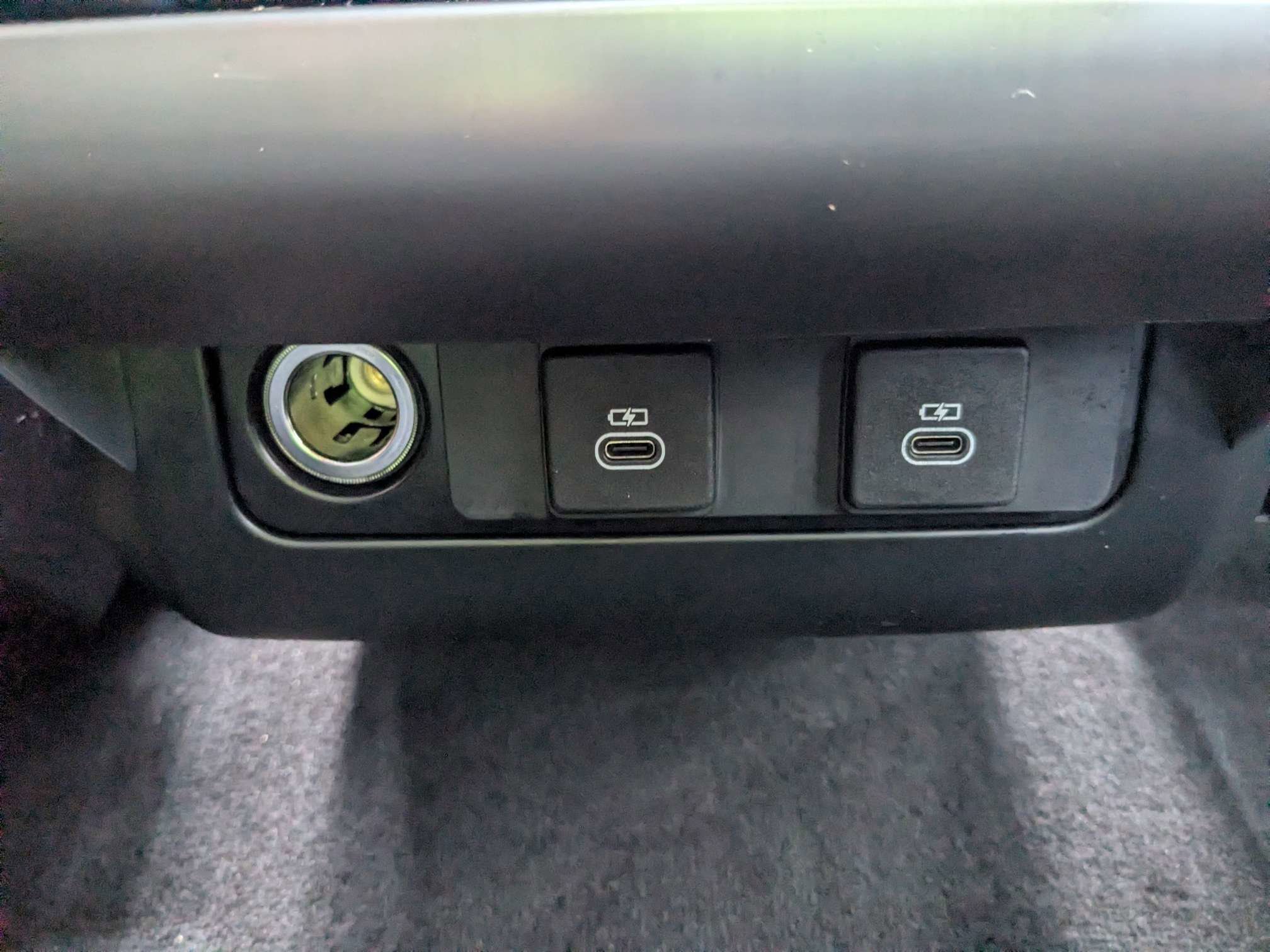 Used 2022 Petrolix Blue Land Rover SE image 20