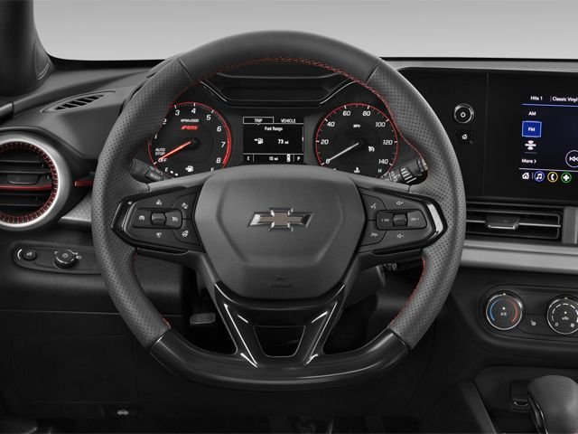 2025 Chevrolet Trax LT - Photo 8