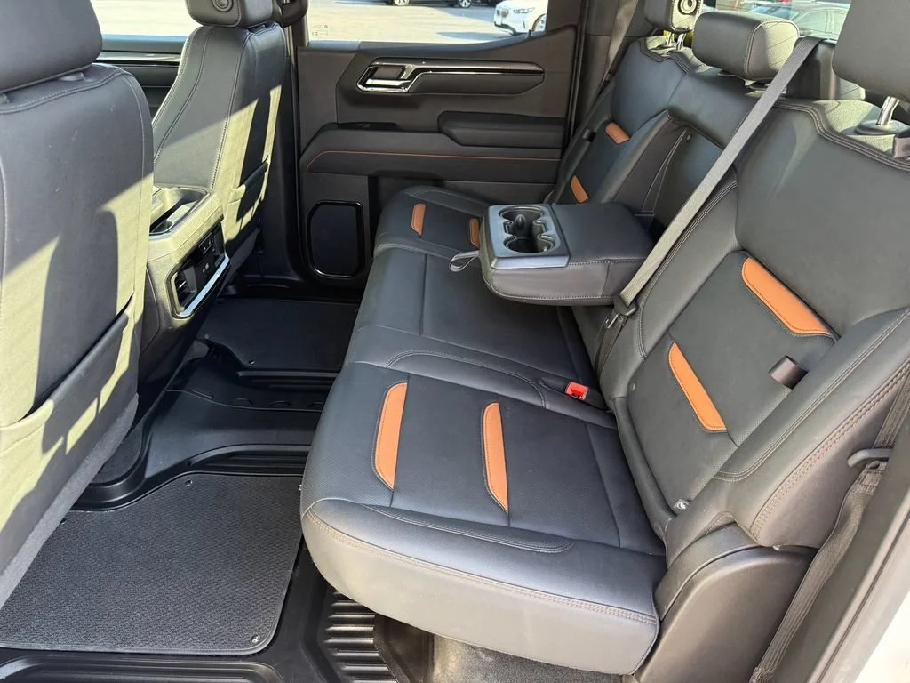 Used 2025 Summit White GMC AT4 image 19