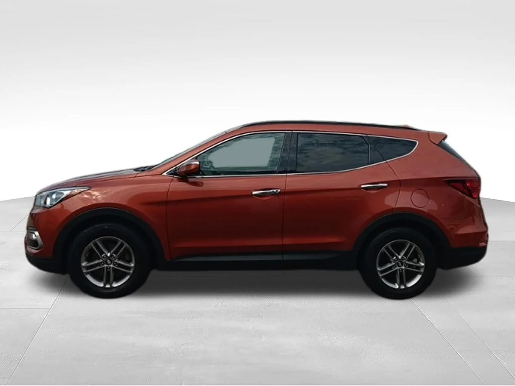 Used 2018 Canyon Copper Hyundai 2.4 Base image 4