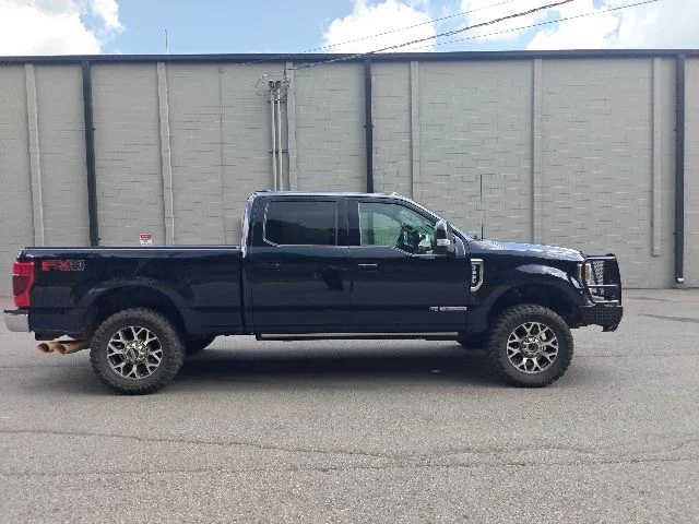 Used 2022 Blue Metallic Ford Lariat image 2
