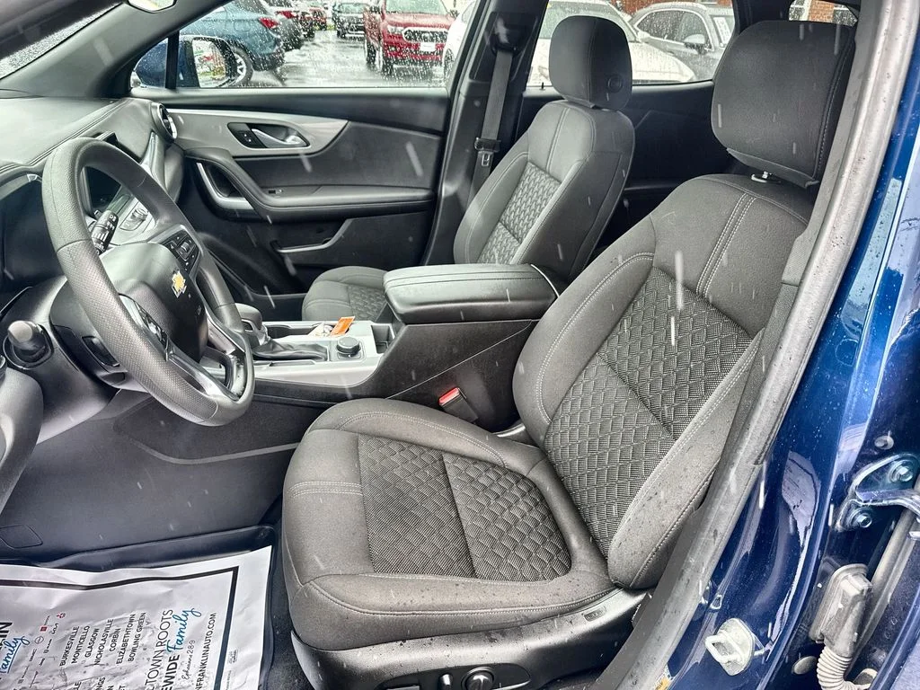 Used 2022 Blue Chevrolet LT image 11