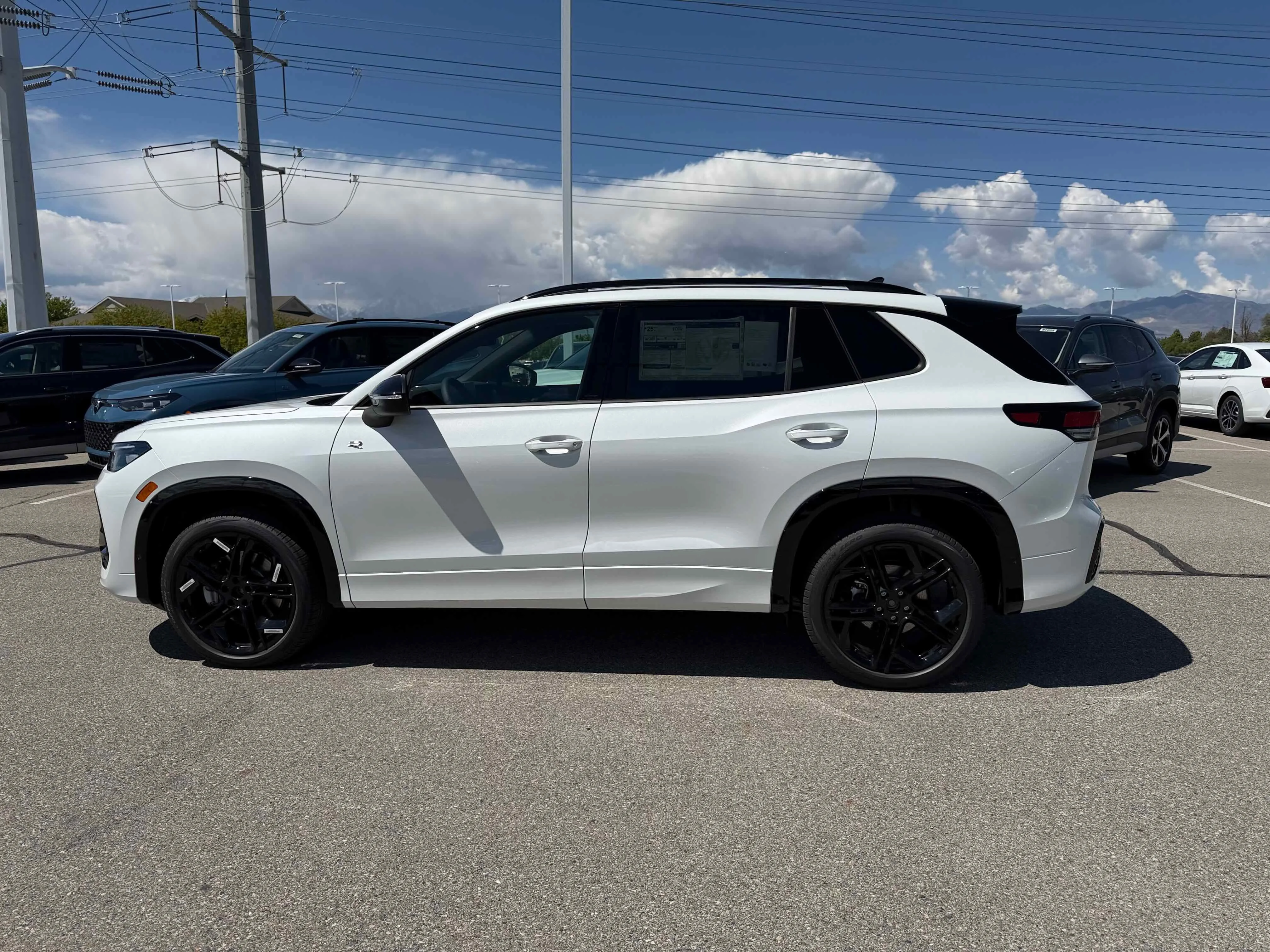 New 2026 Opal White Volkswagen SE R-Line Black image 2