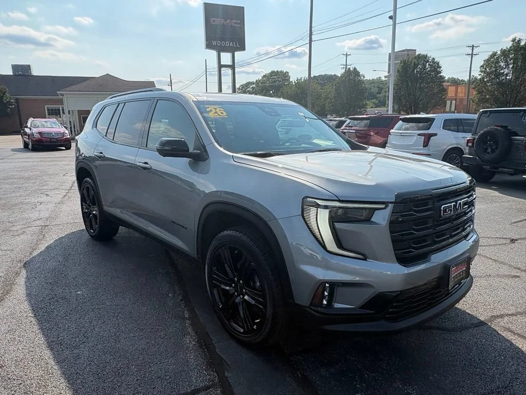 Used 2026 Sterling Metallic GMC Elevation image 8