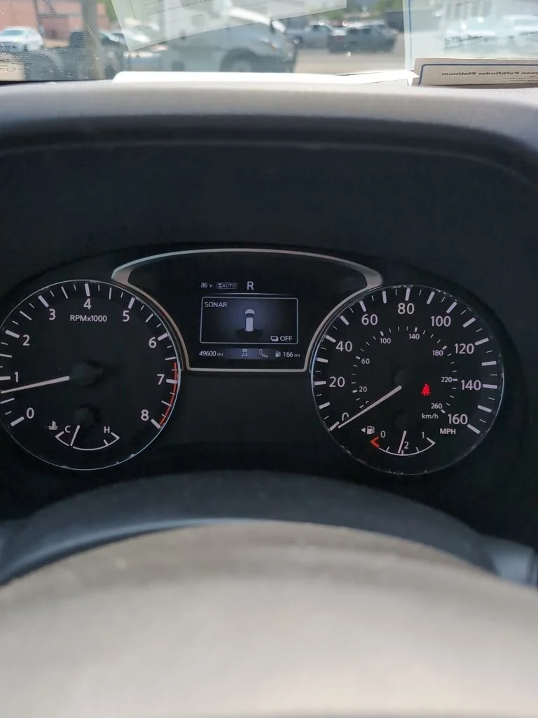 Certified Used 2020 White Nissan Platinum image 14
