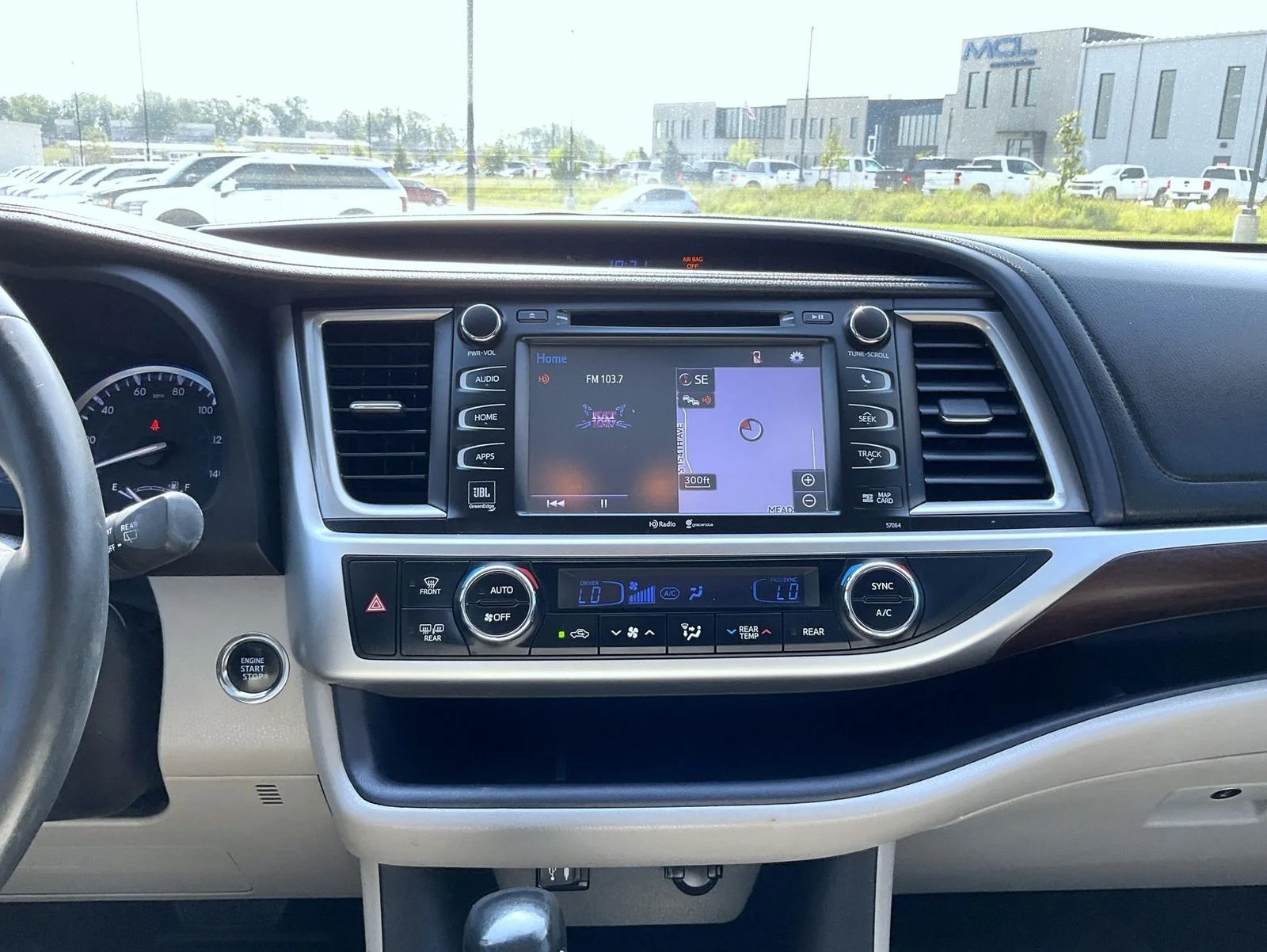 Used 2014 Black Toyota Limited Platinum V6 image 15