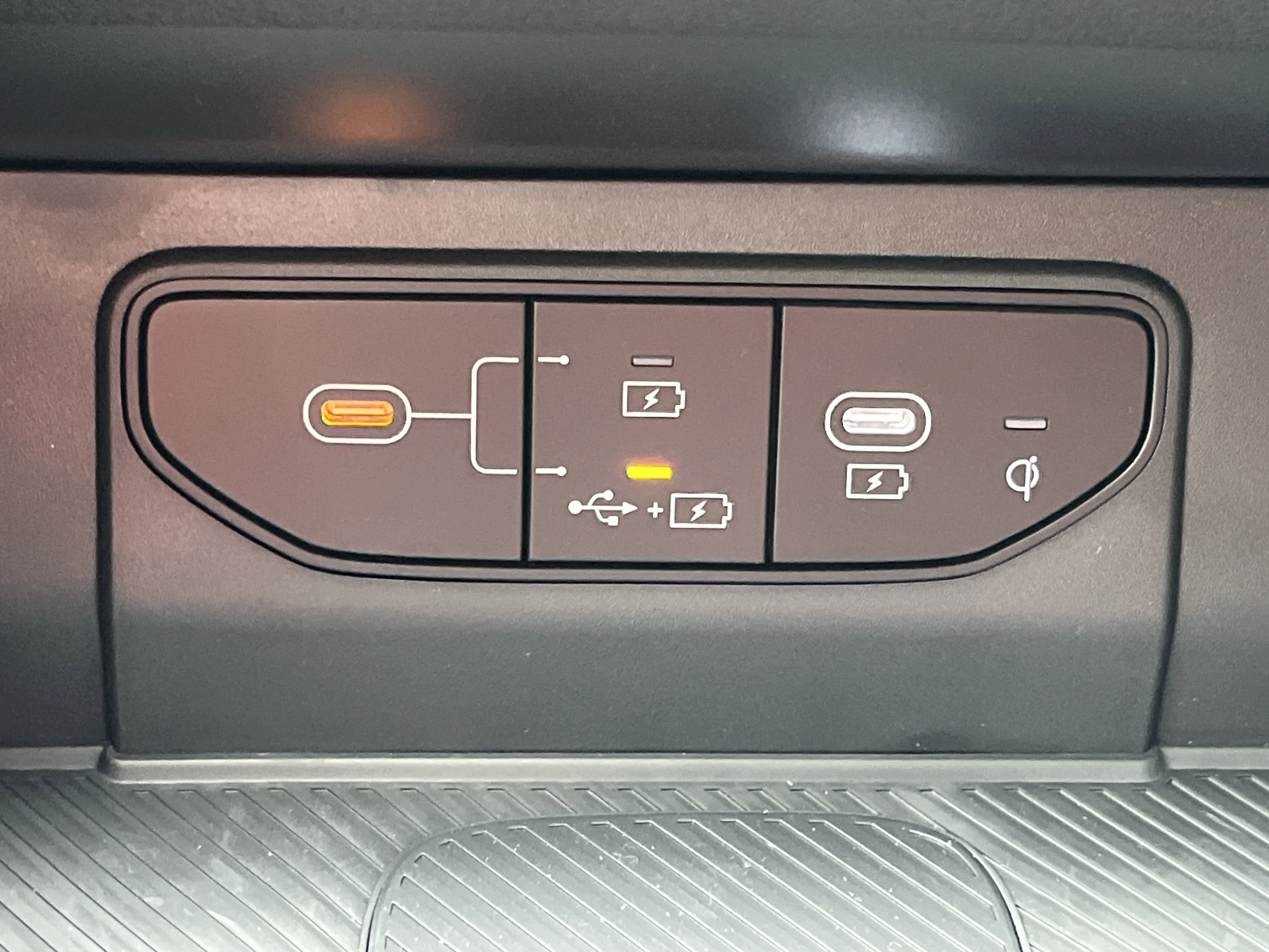 2026 Kia Sportage EX - Photo 9