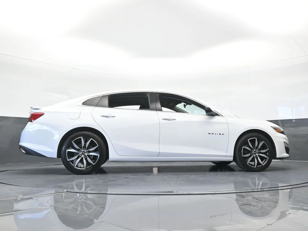 Used 2024 Summit White Chevrolet RS image 54
