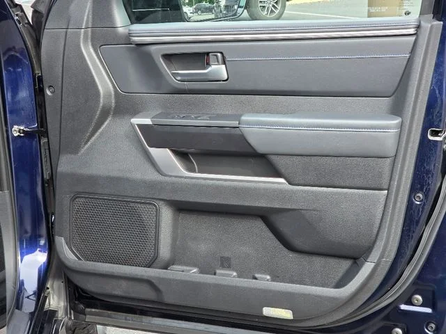 2023 Toyota Tundra Platinum - Photo 10