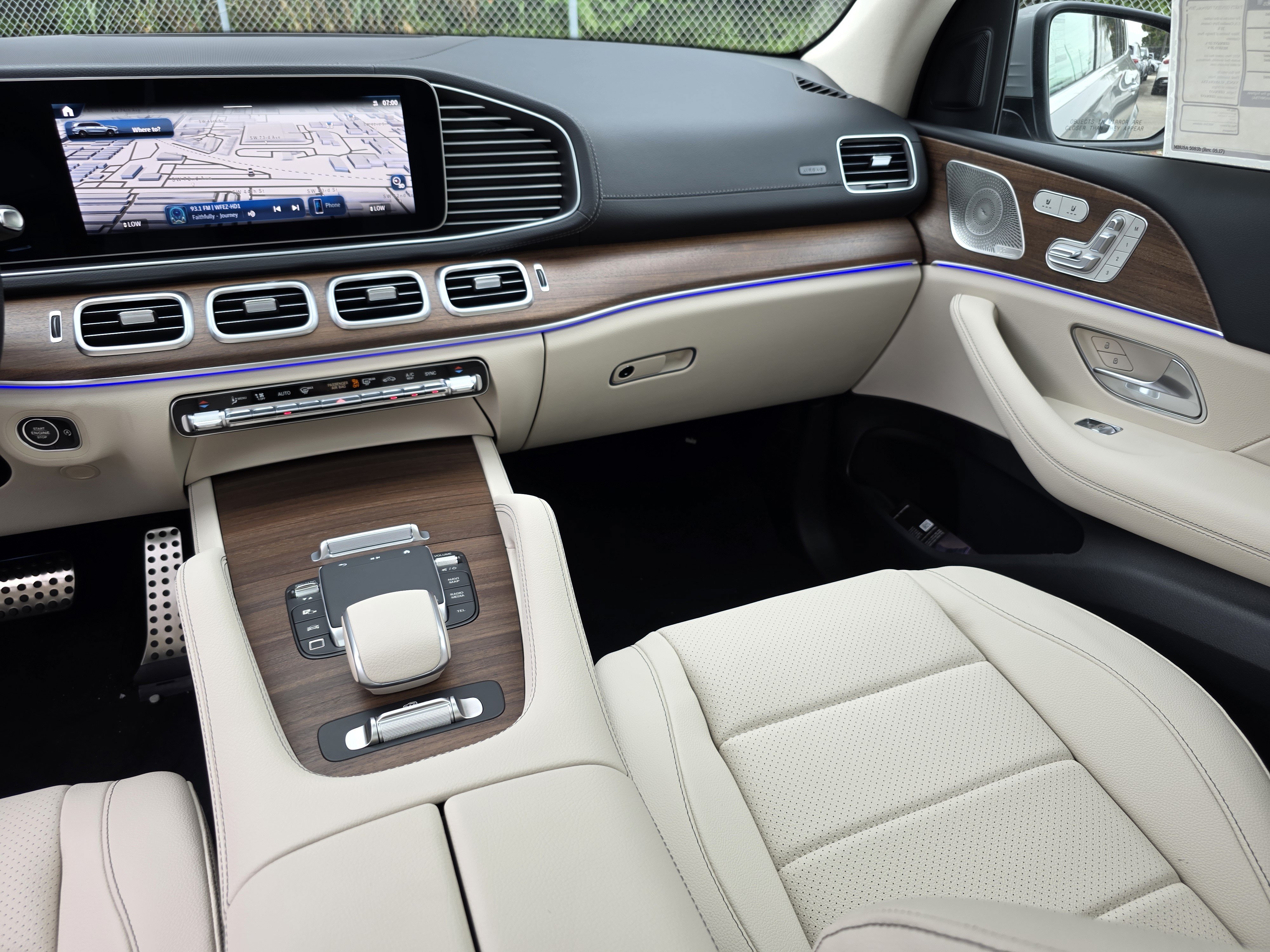 New 2026 MANUFAKTUR Alpine Grey Mercedes-Benz GLS 450 image 35