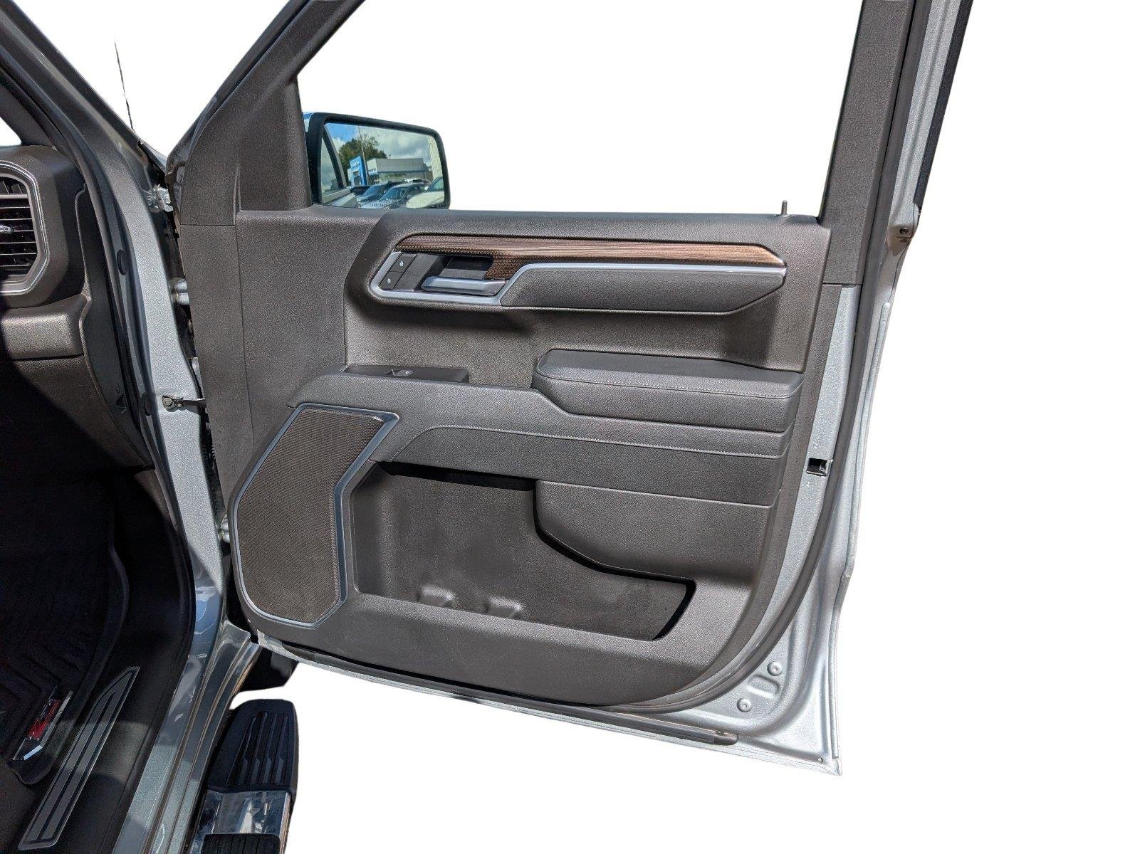 Used 2026 Sterling Gray Metallic Chevrolet LT image 16
