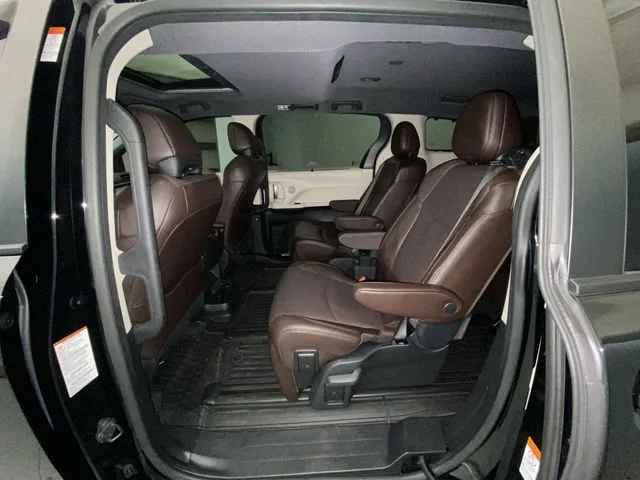 Used 2023 Black Toyota Platinum image 23