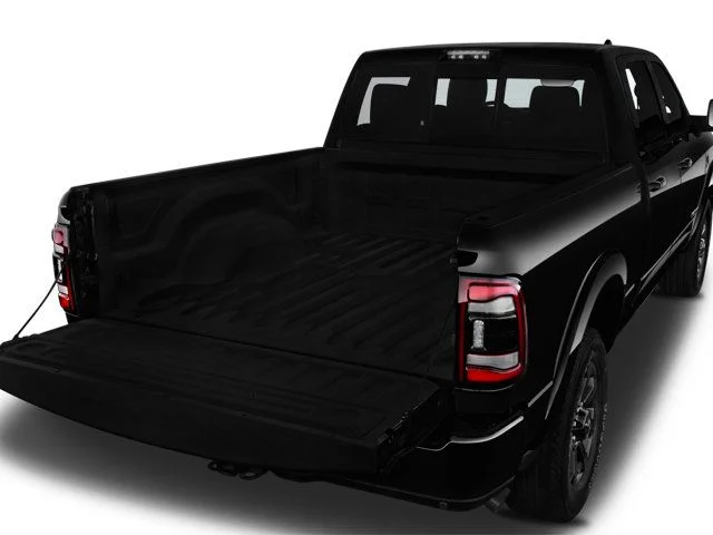 Used 2017 Silver Ram Laramie image 7